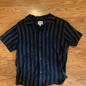 Rhythm. Linen SS button down